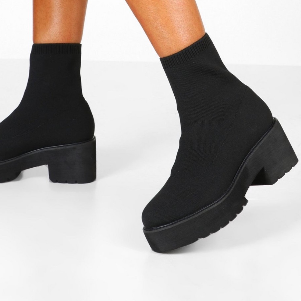 CHUNCKY SOCKS BOOTS